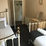Crags View Apartment