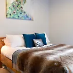 1 Bedroom Flat In Edinburgh