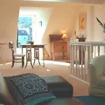 4 Bedroom Flat In Edinburgh City Centre