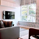 2 Bedroom Apartment In The Heart Of The City