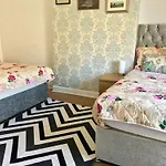 233 Leith Apartment