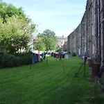 1 Bedroom Flat Near Murrayfield Stadium