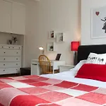2 Bedroom Apartment With Castle Views