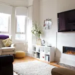 2 Bedroom Apartment With Castle Views