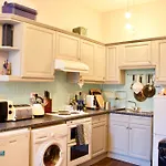 1 Bedroom Flat Off Leith Walk