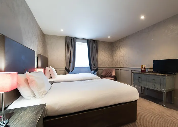 Brooks Hotel