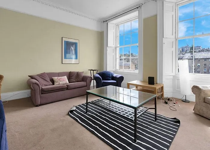 Family Residence In Edinburgh