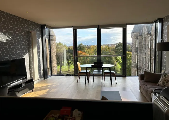 Stunning Park View Quartermile Apartment Close Proximity To Castle University
