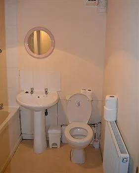 Abbots House Hotel - B&B