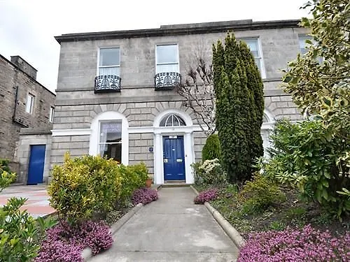 Tania Guest House