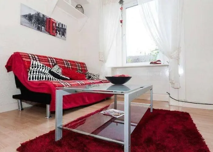 Edinburgh City Centre Hamza Apartment