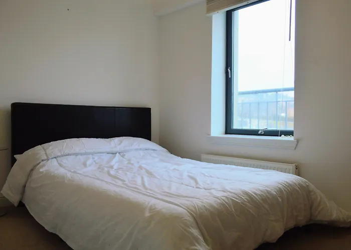 Views Over Forth Flat Sleeps 4