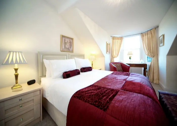 Glendevon Central Bed And Breakfast
