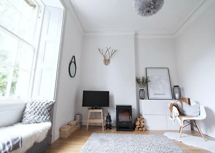 Henderson Row - Cosy New Town Apt 10 Minutes Walk From Princes St