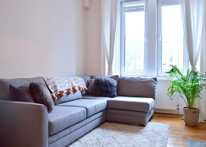 1 Bedroom Flat In Edinburgh