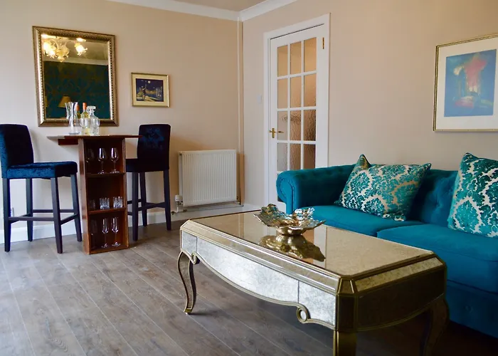 1 Bedroom Apartment On Royal Mile