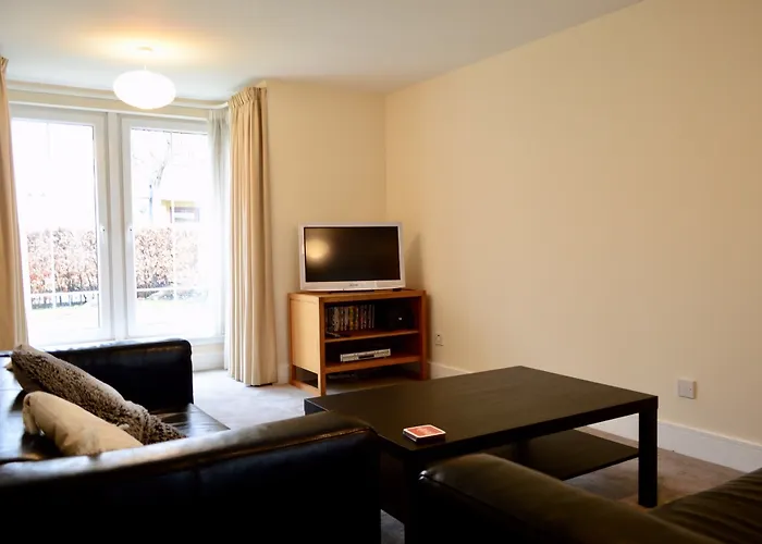 2 Bedroom Home Close To City Centre