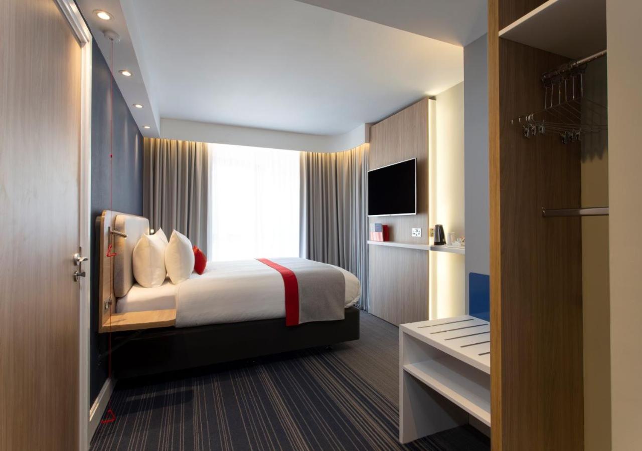 Express Centre By Ihg Hotel 3*