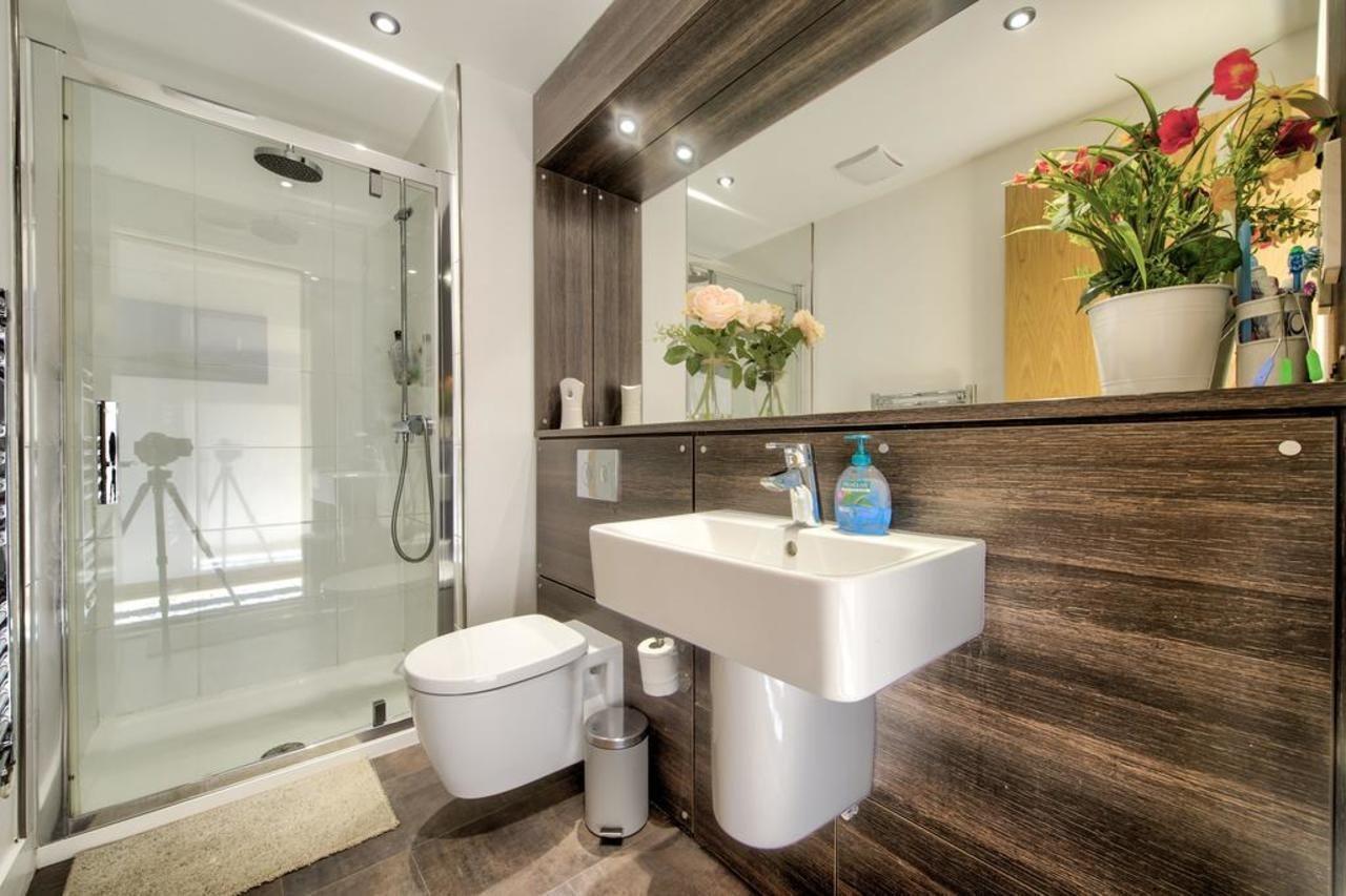 Apartment Silver Lining Fountain Bridge *