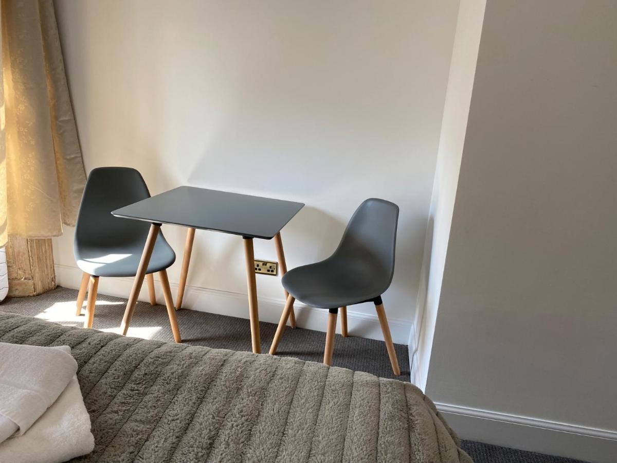Aparthotel Royal Mile By The Castle 5*