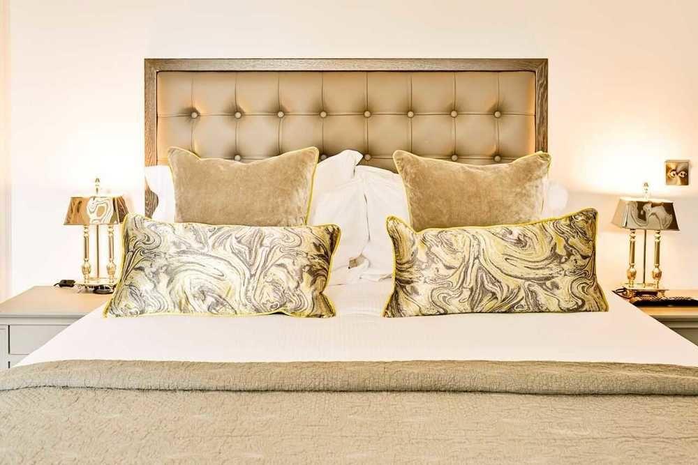 Black Ivy 4* Edinburgh