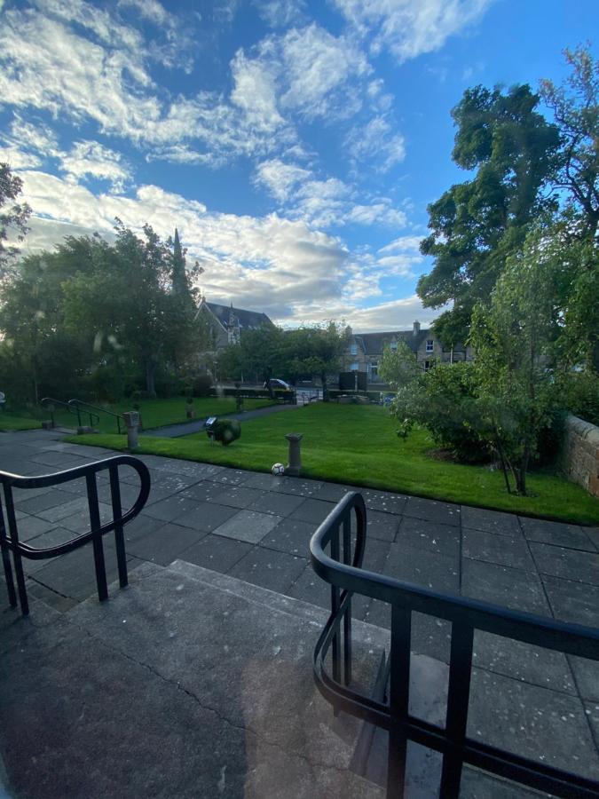 Hotel No6 West Coates 3*