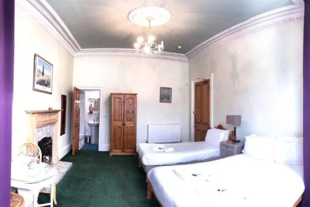 Cruachan Guest house Edinburgh