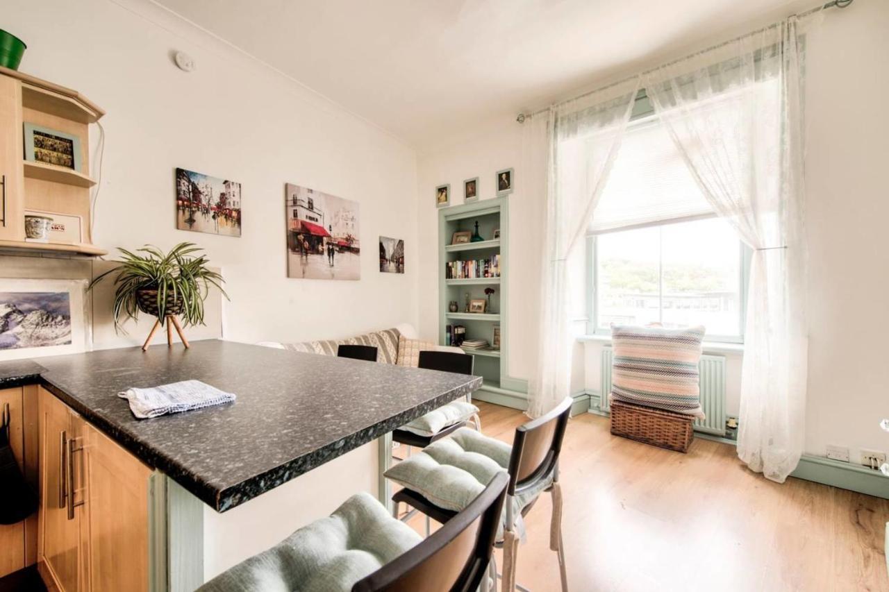 Guestready - Cosy 5 Minutes From Waverley! * Edinburgh