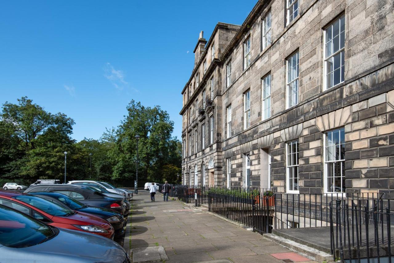 Apartment Number 10 In The New Town