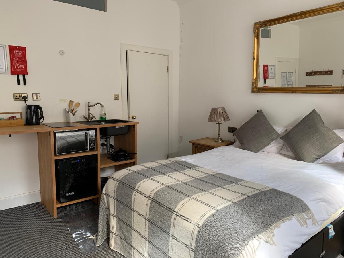 Royal Mile By The Castle Aparthotel EDI