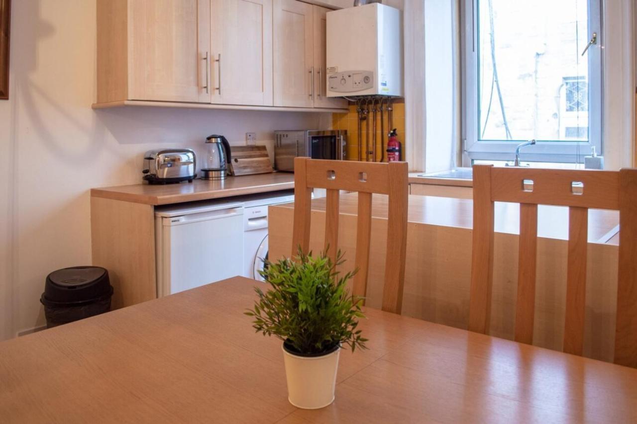 One Bed Flat - Great Centre Location Apartment Edinburgh