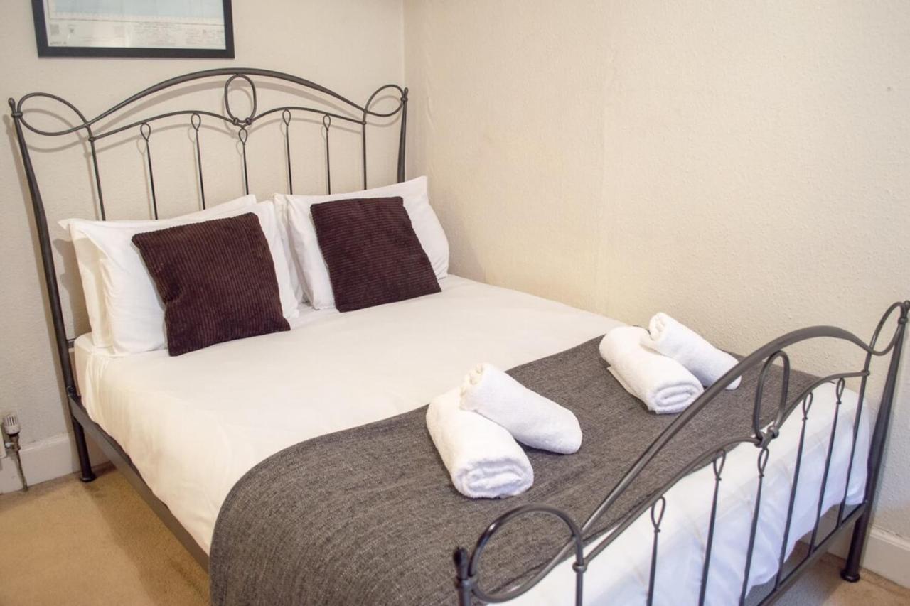 One Bed Flat - Great Centre Location *