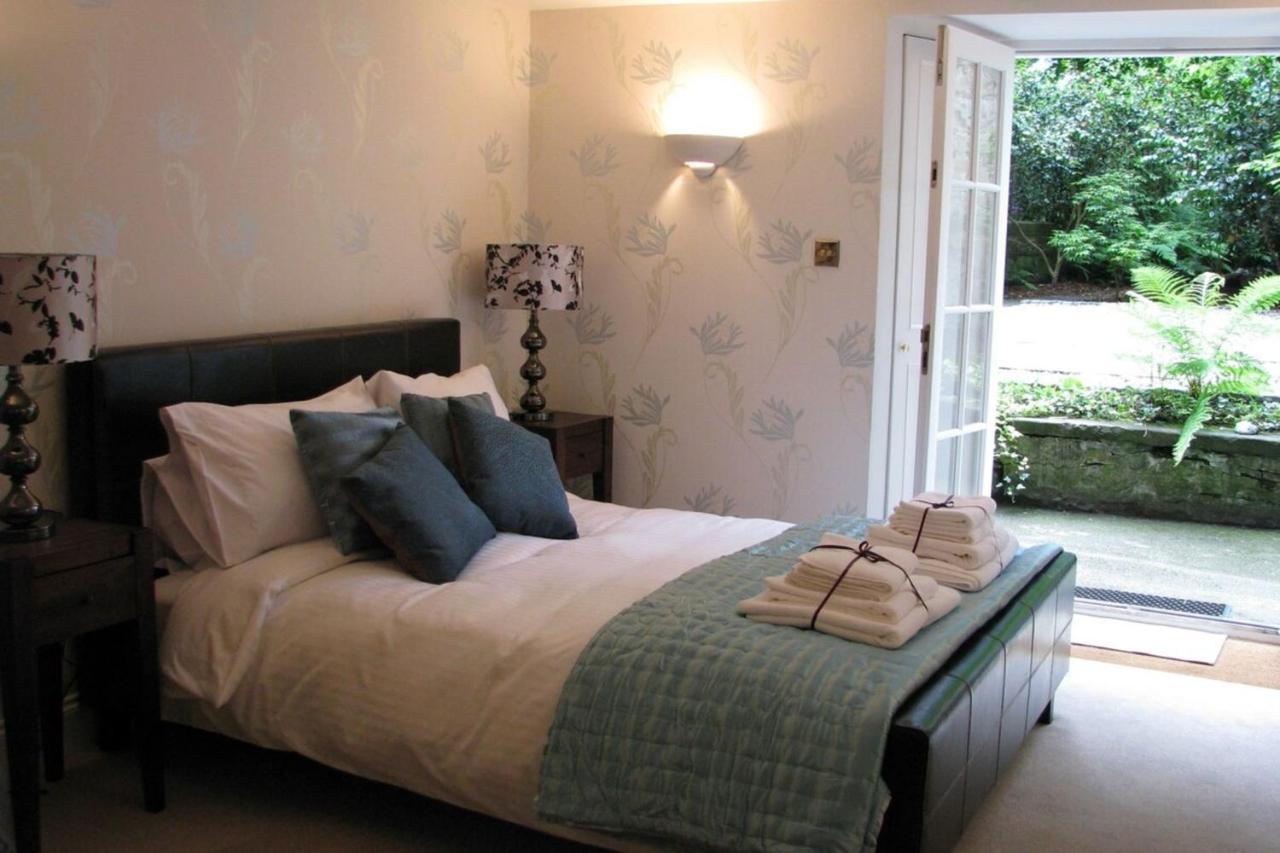 Apartment Beautiful New Town Studio With Patio EDI