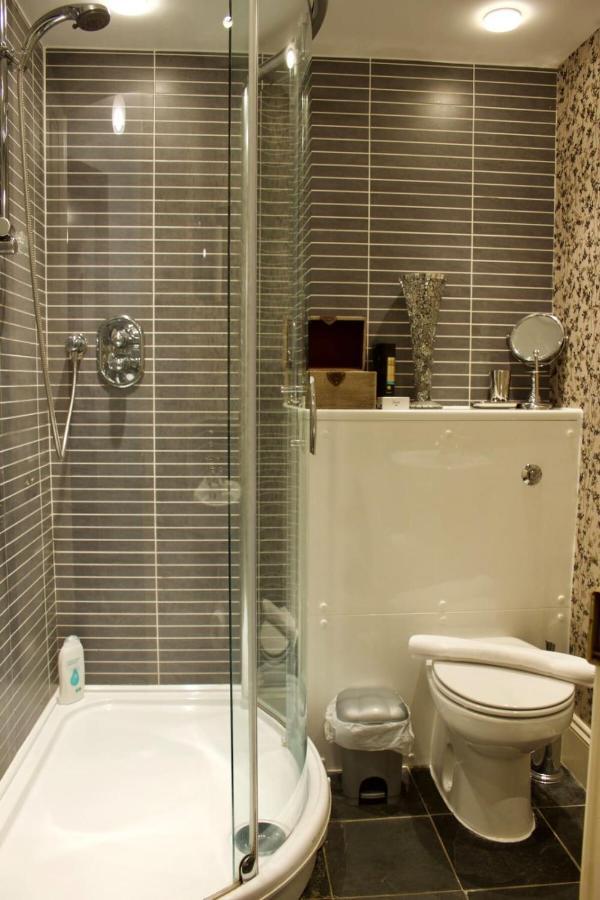 Beautiful New Town Studio With Patio Apartment