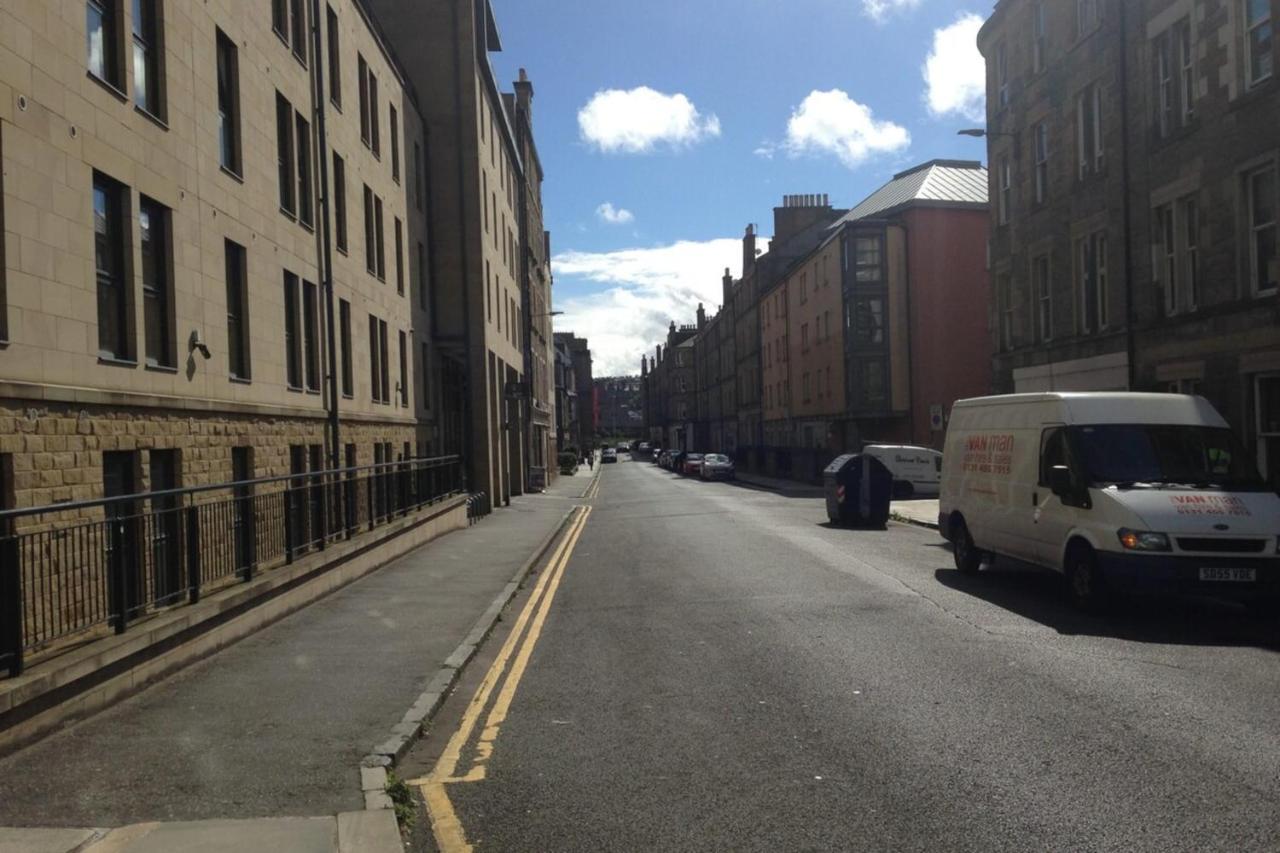 One Bed Flat - Great Centre Location * Edinburgh