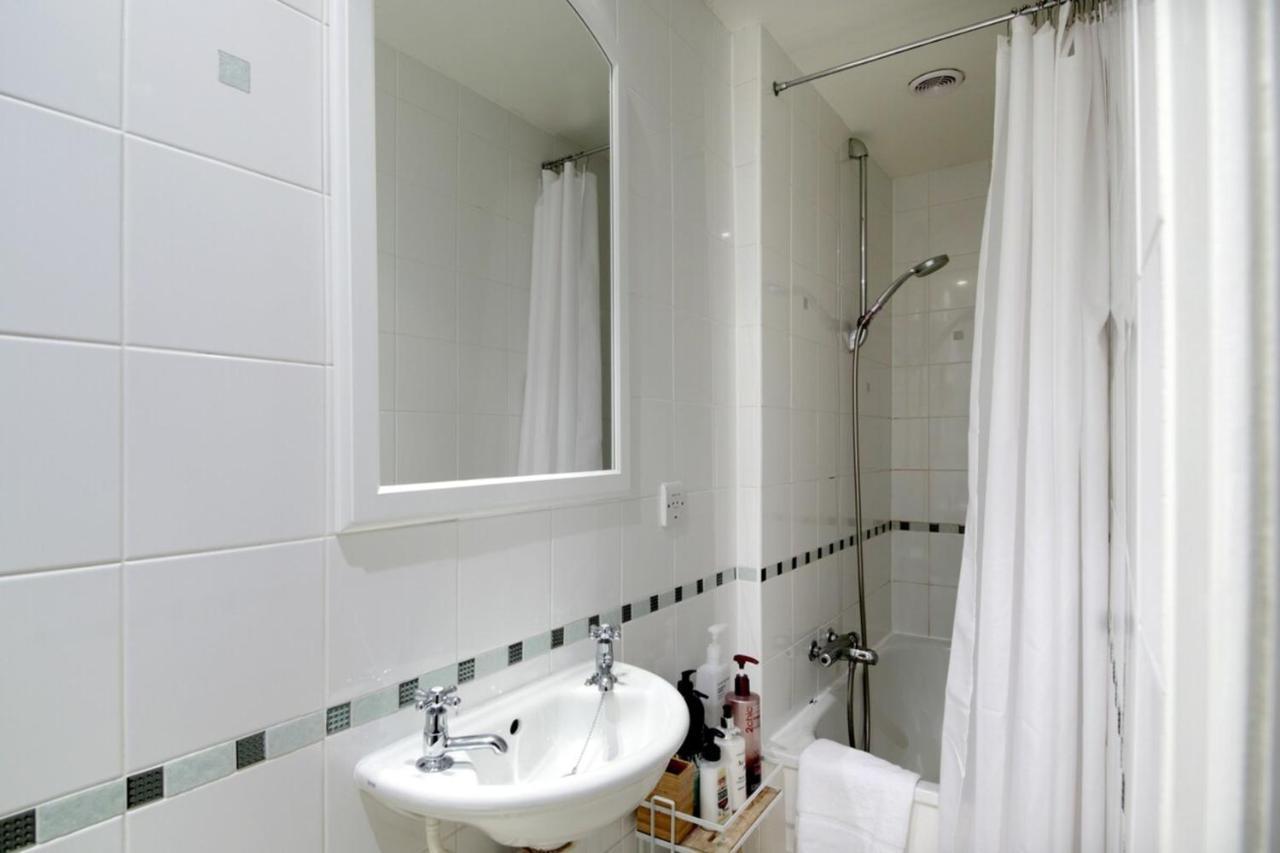 With Private Entrance & Patio Apartment Edinburgh