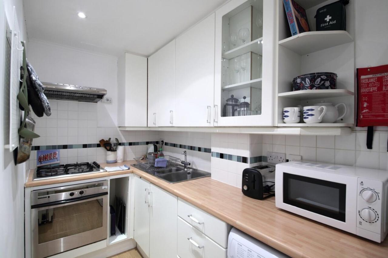 With Private Entrance & Patio Apartment *