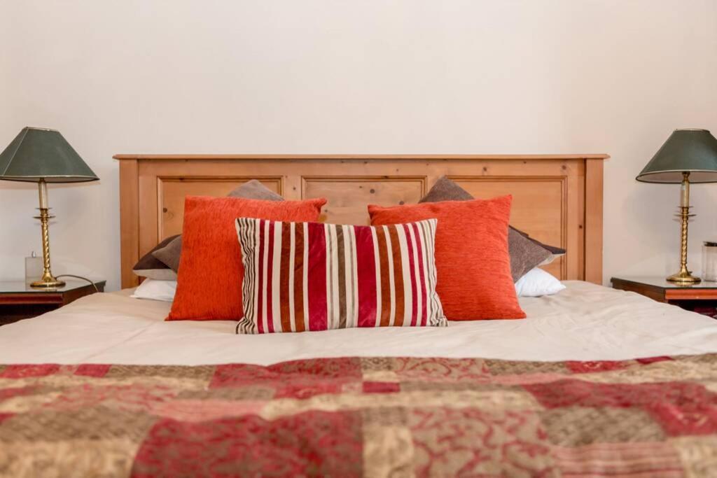 5-bedroom Flat Apartment EDI