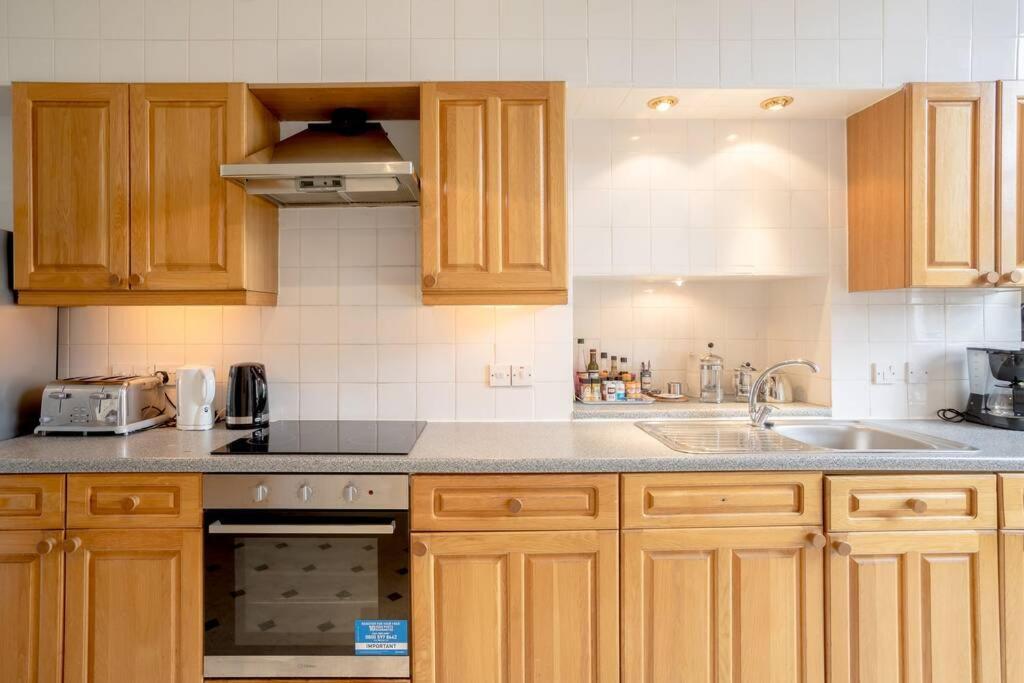 5-bedroom Flat EDI