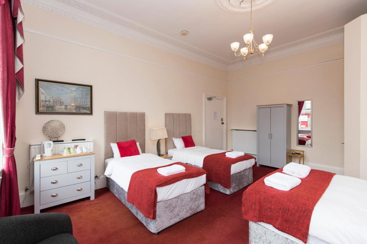 Rays Guest house *