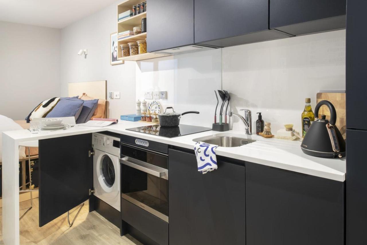 Sleek Studios, And Private Bedrooms At Silk Mill Close To Old Town Edinburgh