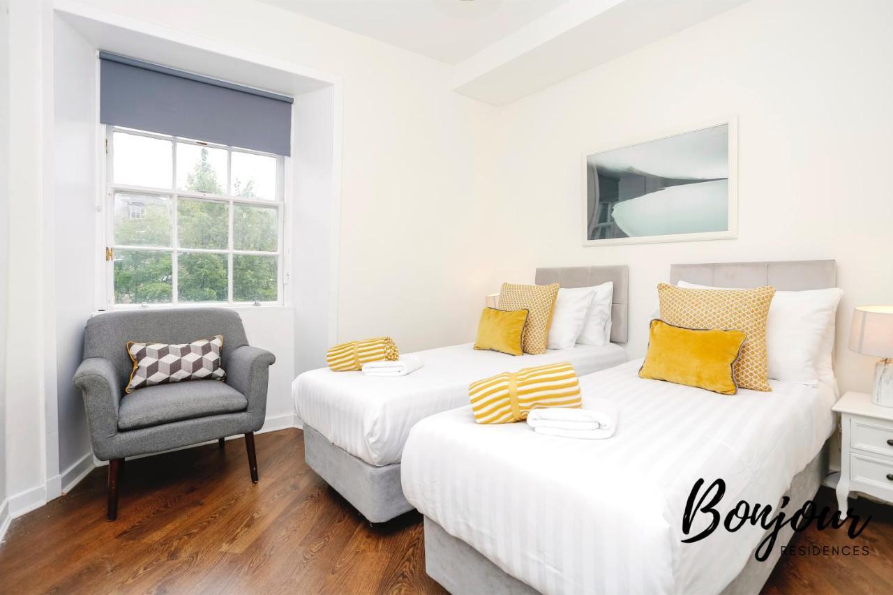 Apartment Bright New Town 2br-1ba, 1 Min To George St - Free Parking By Bonjour Residences *