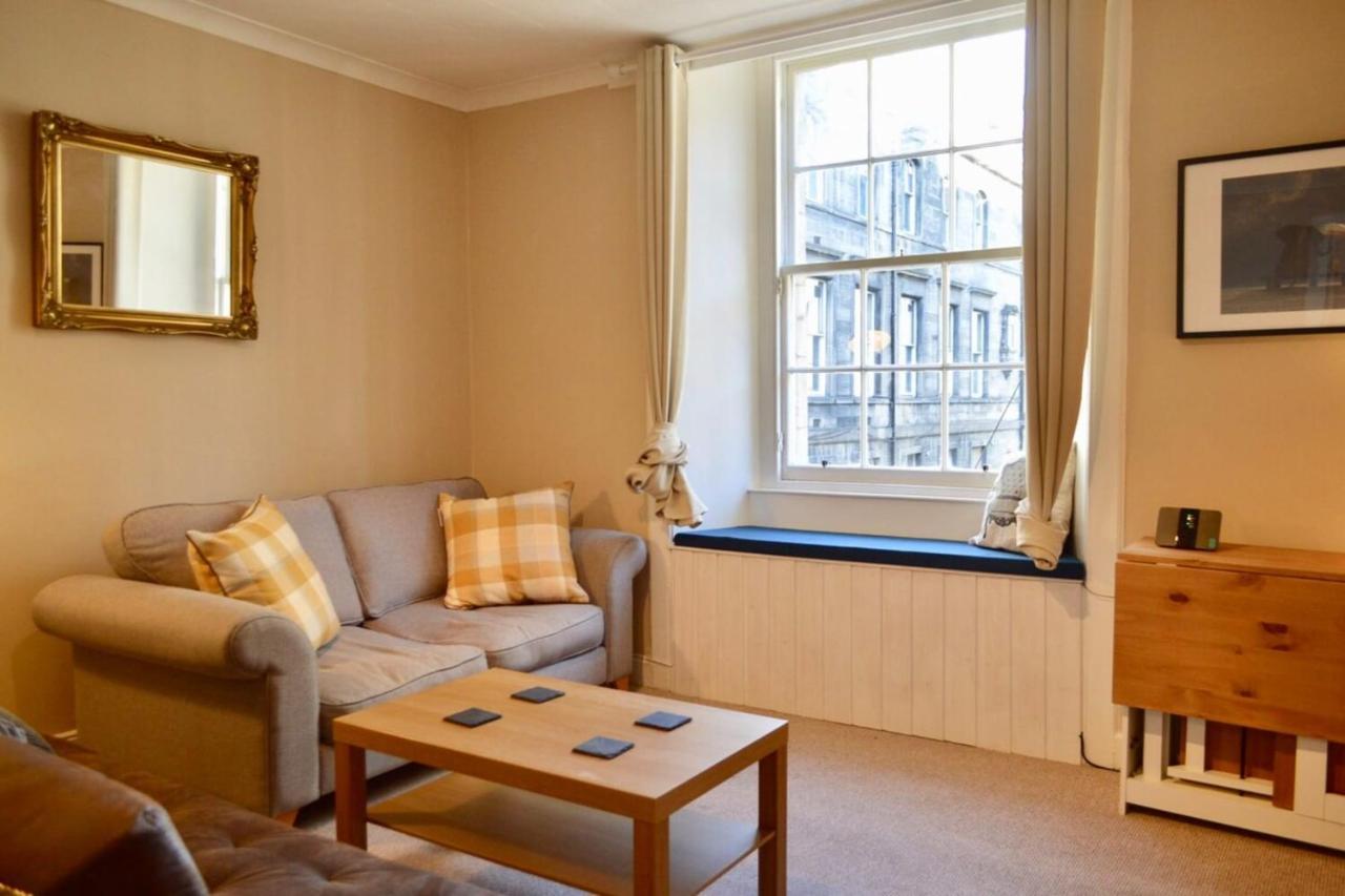 Two Bedroom Flat By Royal Mile! * EDI