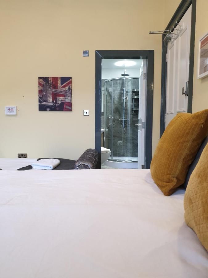 Lower Gilmore Place Guest house