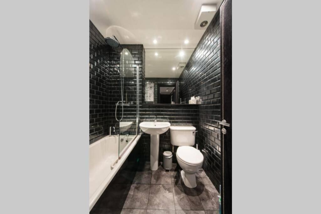 Apartment Royal Mile & Arthur's Seat Apt With Private Parking Edinburgh
