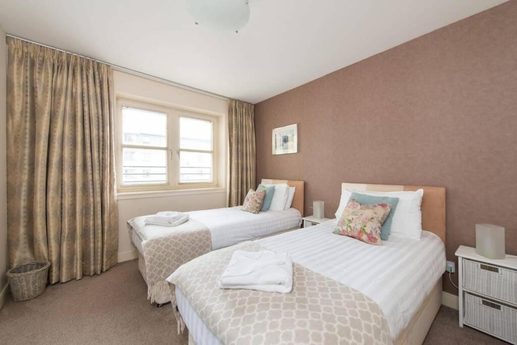 Apartment Royal Mile & Arthur's Seat Apt With Private Parking Edinburgh