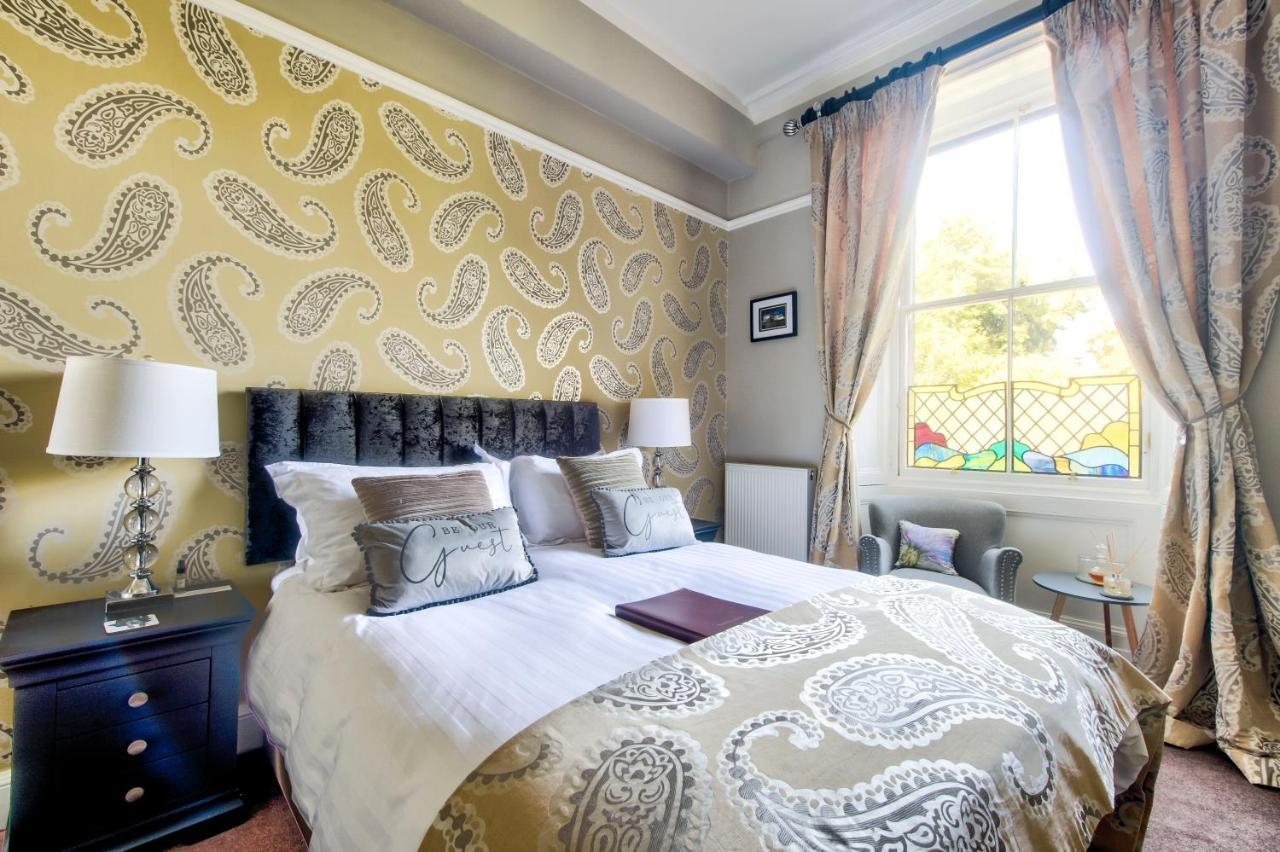 The Hedges 5* Edinburgh
