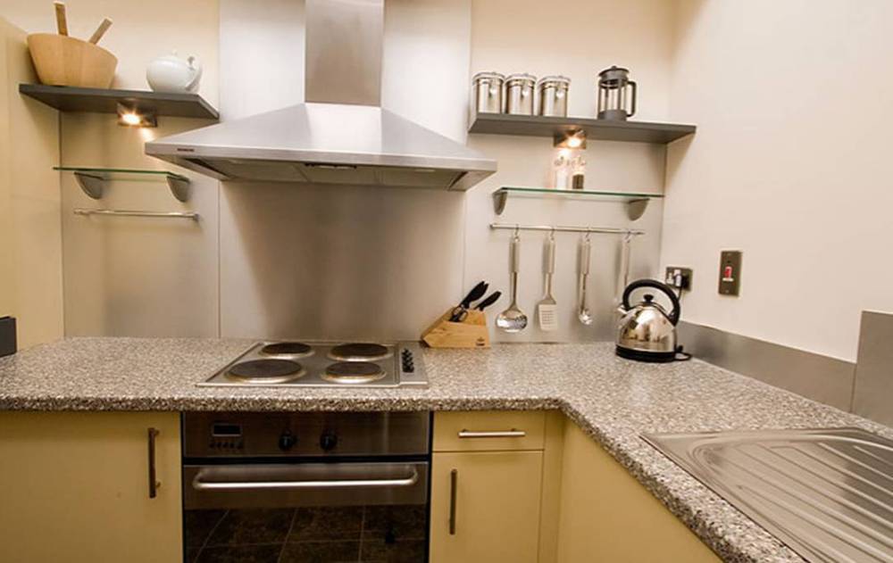 Holyrood Aparthotel 4*