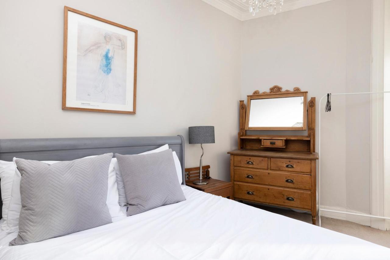 Joivy Old Town 1-bed With Stunning Views Apartment EDI