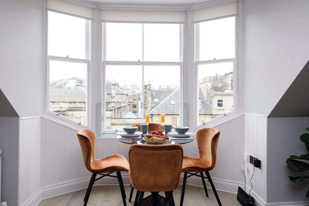 Altido Gorgeous Flat Overlooking Castle Edinburgh